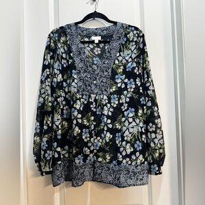 J Jill Blue Floral Long Sleeve Vneck Flowy Top Armpit To Armpit 23” Length28” L